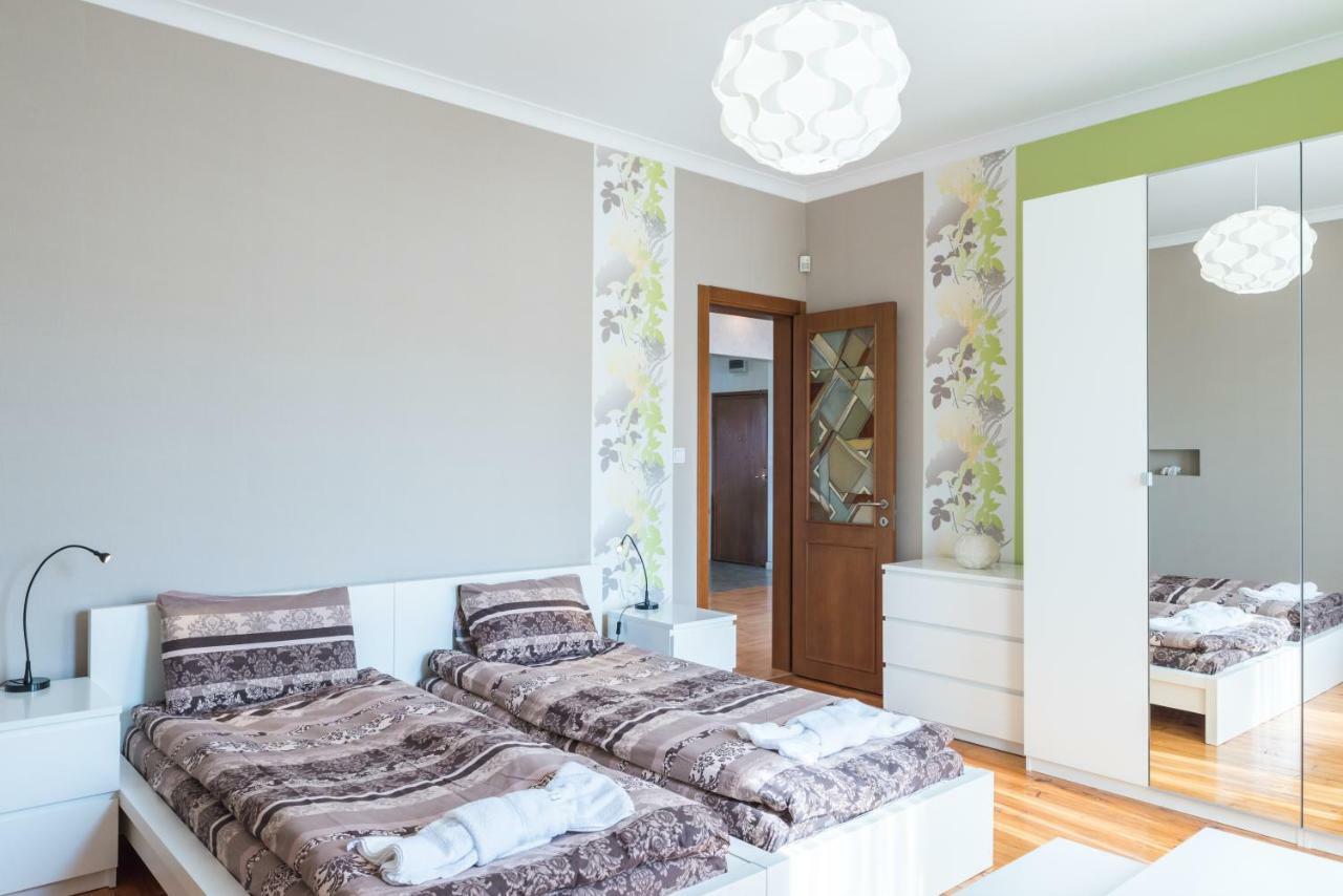 อพาร์ตเมนต์ 2 ห้องนอน 2 ห้องน้ำส่วนตัว ขนาด 100 ตร.ม. – ใจกลางเมืองโซเฟีย Apartment ภายนอก รูปภาพ