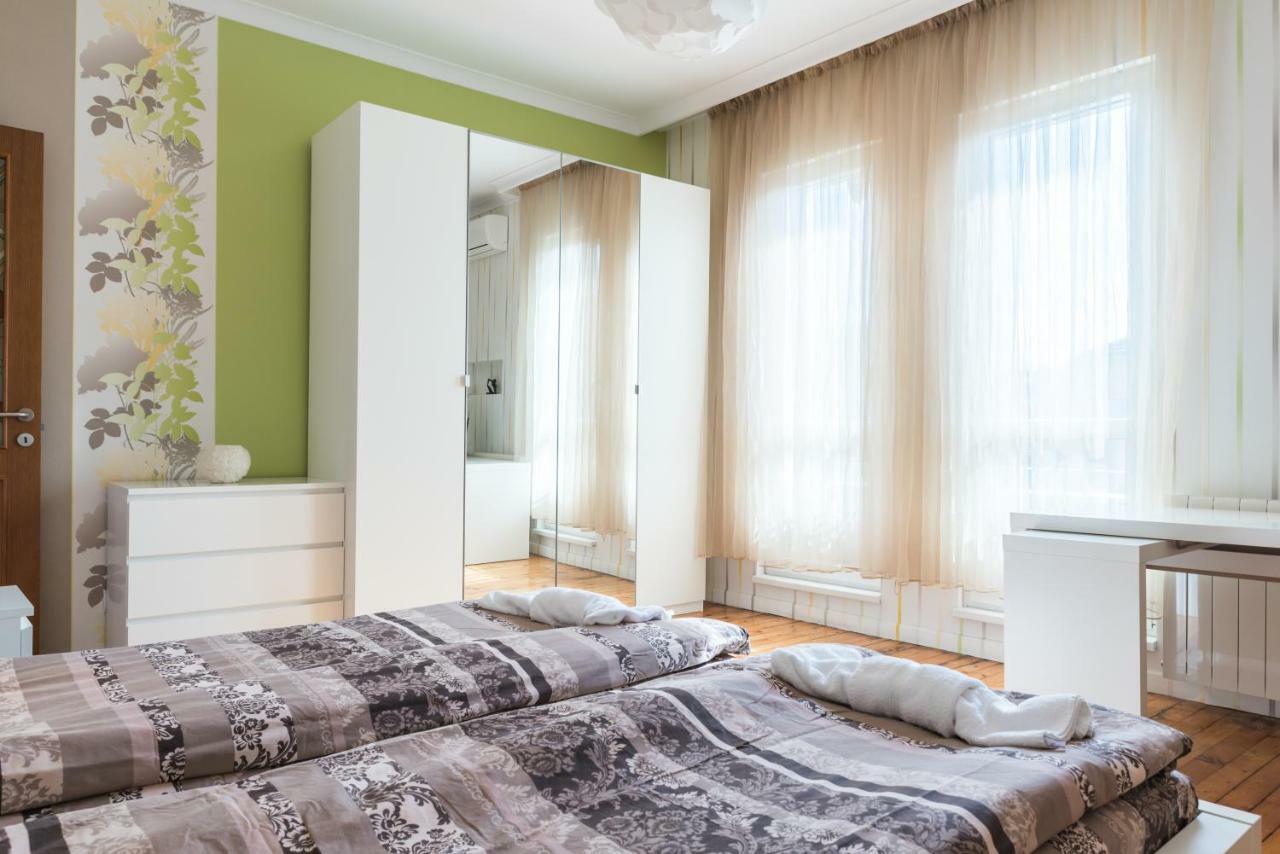 อพาร์ตเมนต์ 2 ห้องนอน 2 ห้องน้ำส่วนตัว ขนาด 100 ตร.ม. – ใจกลางเมืองโซเฟีย Apartment ภายนอก รูปภาพ