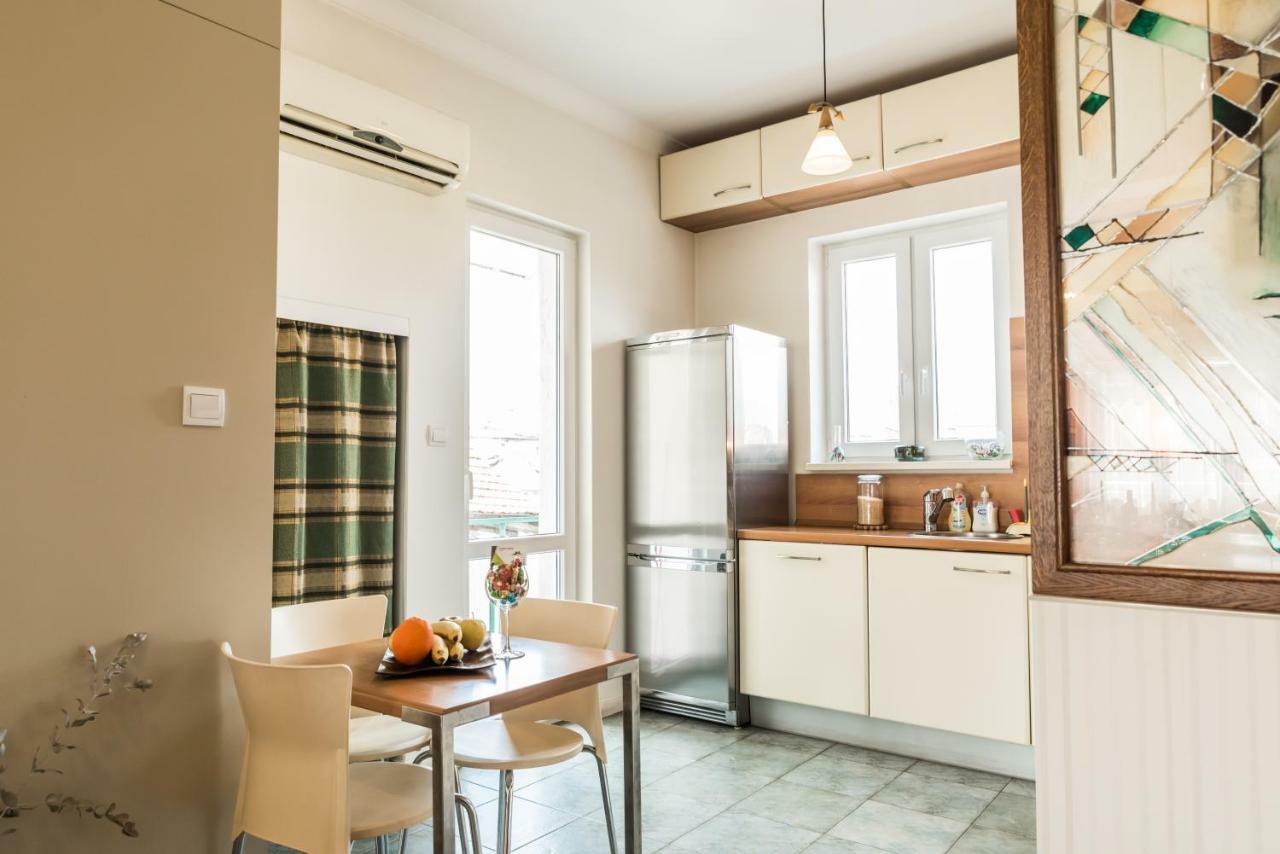อพาร์ตเมนต์ 2 ห้องนอน 2 ห้องน้ำส่วนตัว ขนาด 100 ตร.ม. – ใจกลางเมืองโซเฟีย Apartment ภายนอก รูปภาพ