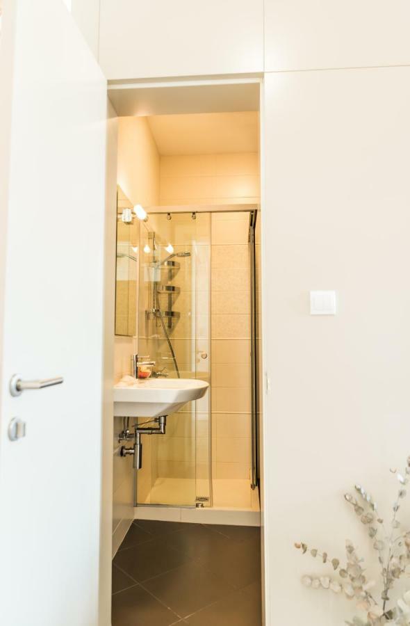 อพาร์ตเมนต์ 2 ห้องนอน 2 ห้องน้ำส่วนตัว ขนาด 100 ตร.ม. – ใจกลางเมืองโซเฟีย Apartment ภายนอก รูปภาพ